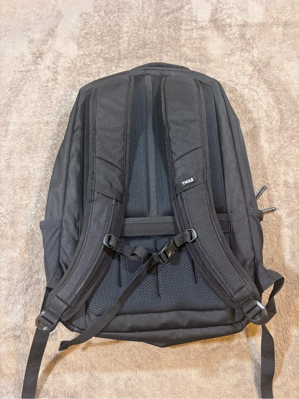 Thule 21L Commuter Backpack with LG Educators Logo Black